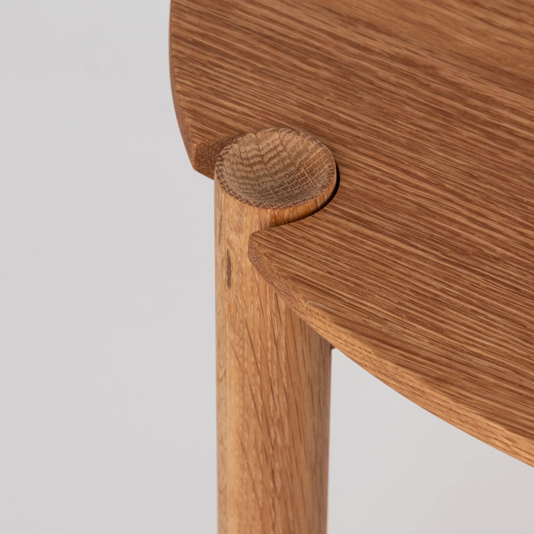 Colo Cross sofabord, FSC certificeret egetræ H40 cm